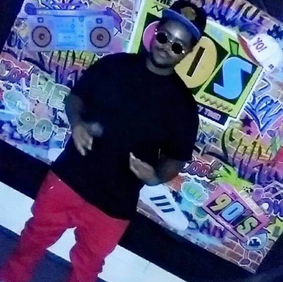 omo_wayne